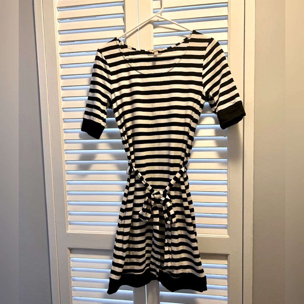 Banana Republic Half-Sleeve Black and White Stripped Dress